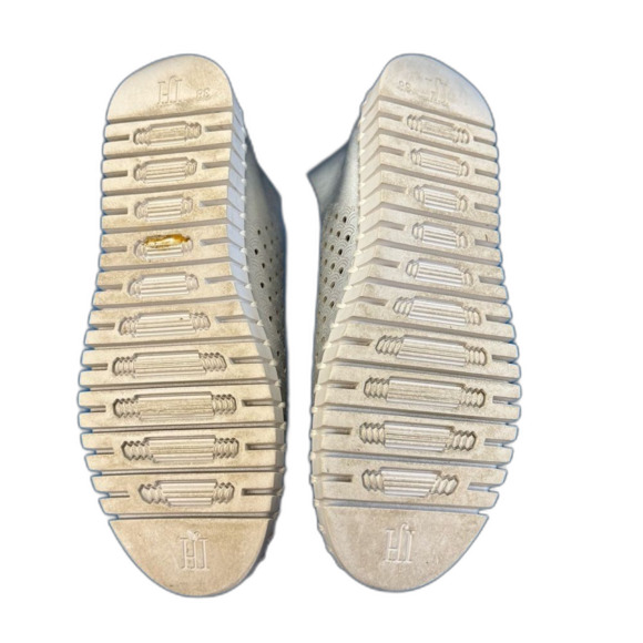 Ilse Jacobsen slip on tulips Platino Silver  Perforated Design US 7.5/ EU 38 - Picture 7 of 9